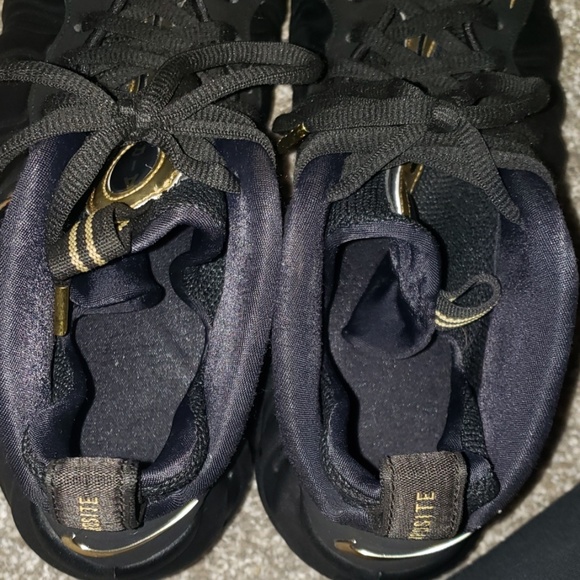 Nike Foamposite Pro Balck and gold with box - Picture 6 of 7